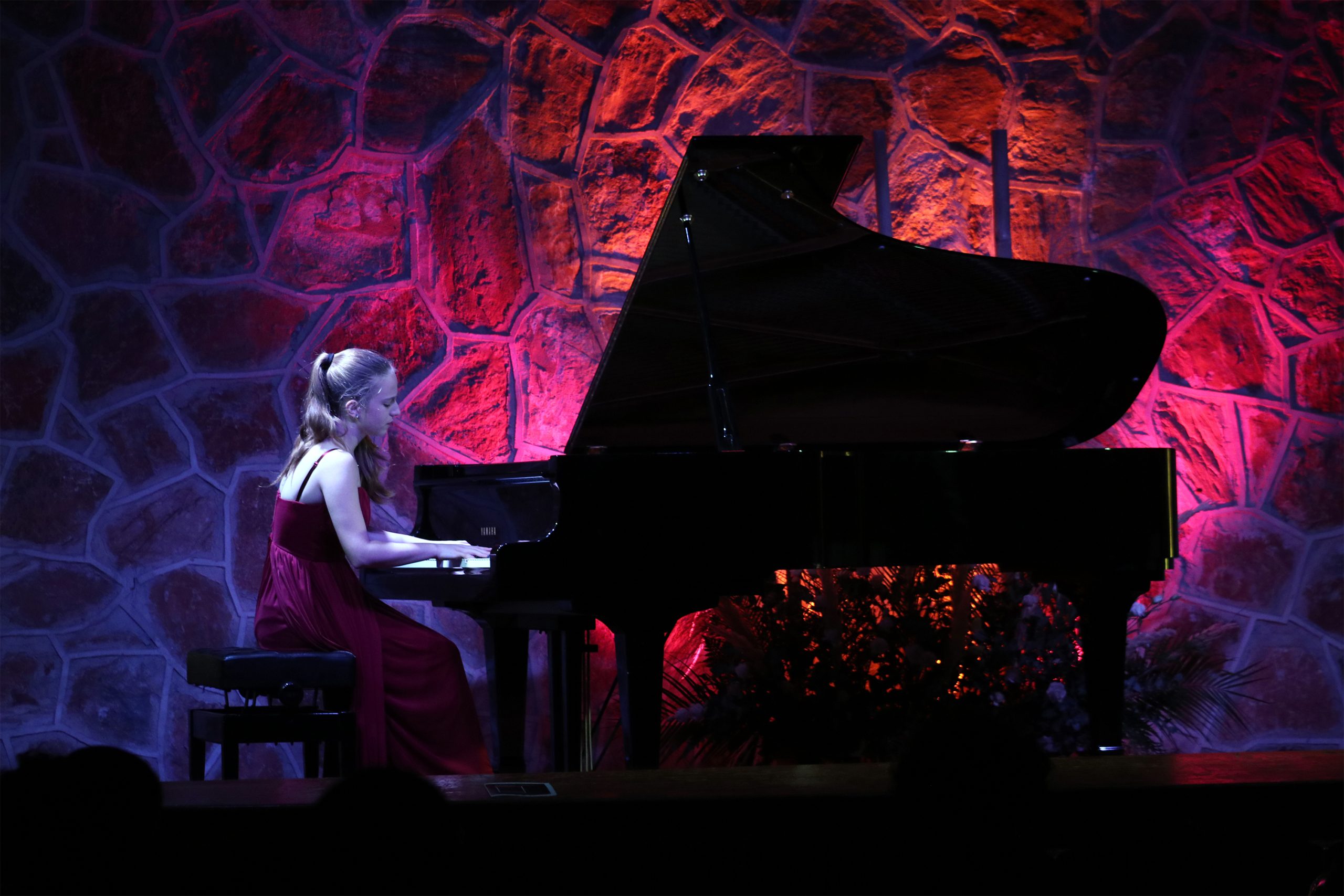 Natalie-Schwamova.-Certamen-Pedo-Bote