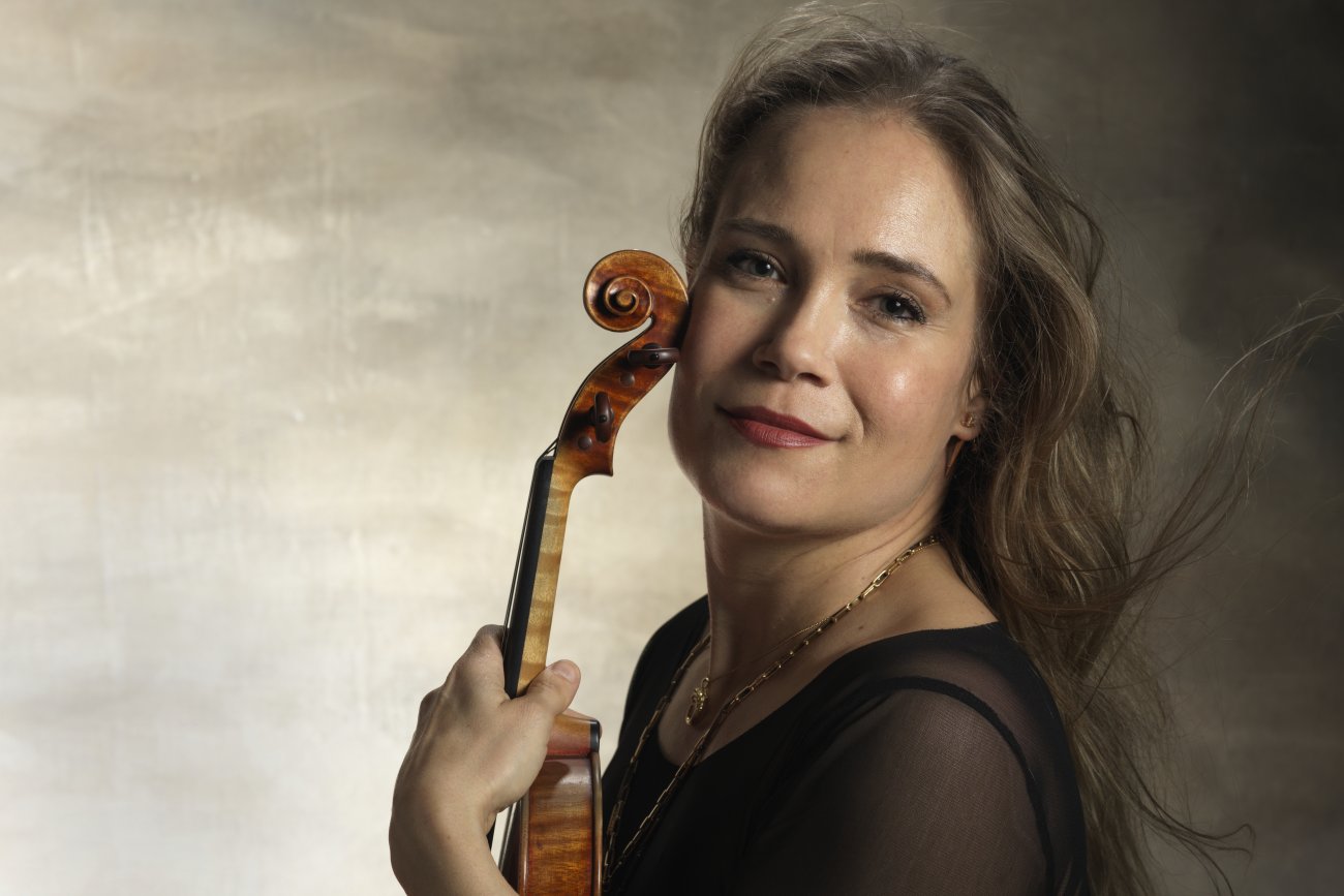 Leila-Josefowicz-c-Tom-Zimberoff
