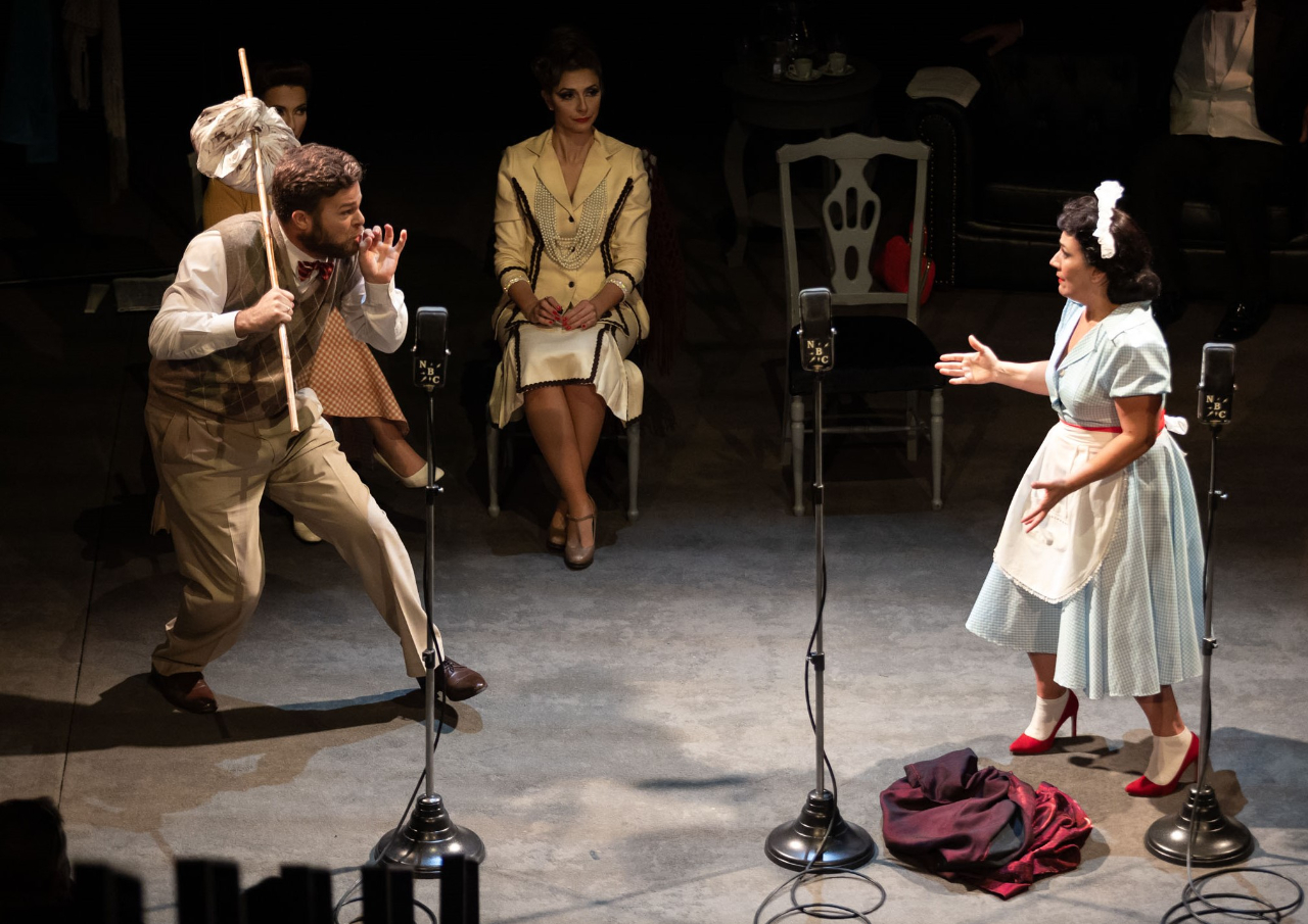 Escena-The-old-maid-and-the-Thief-c-Opera-de-Tenerife