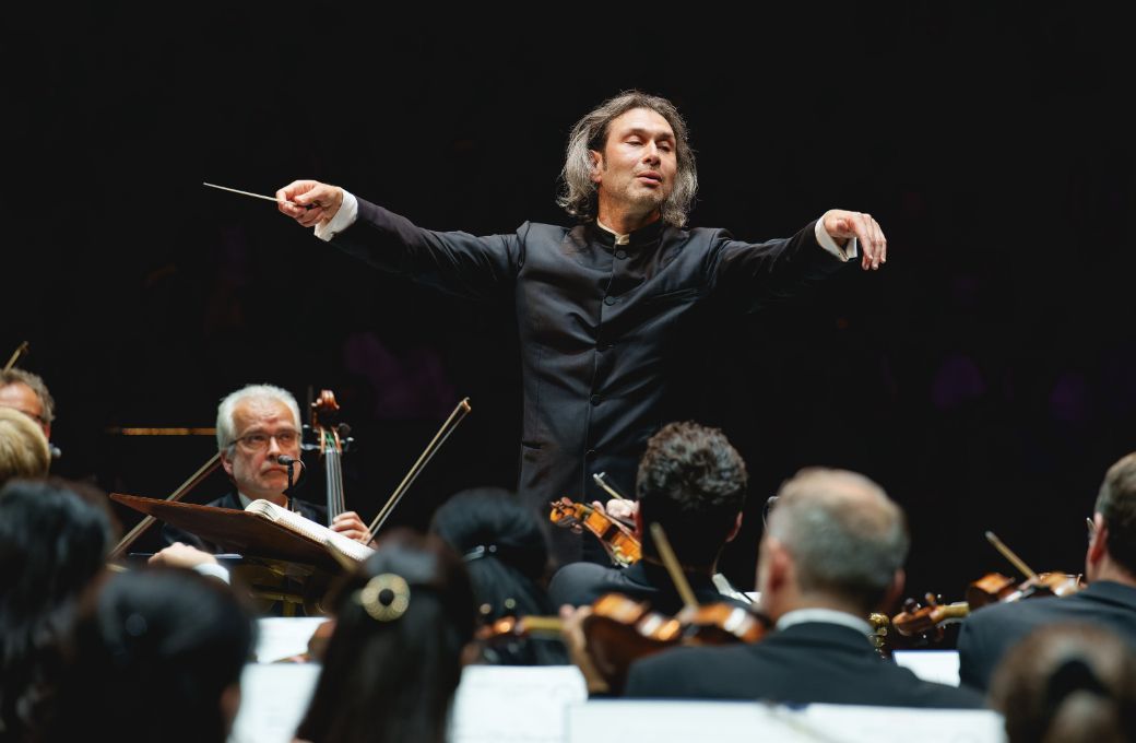 Vladimir-Jurowski-y-la-Sinfonica-de-la-Radio-de-Berlin-c-Andy-Paradise