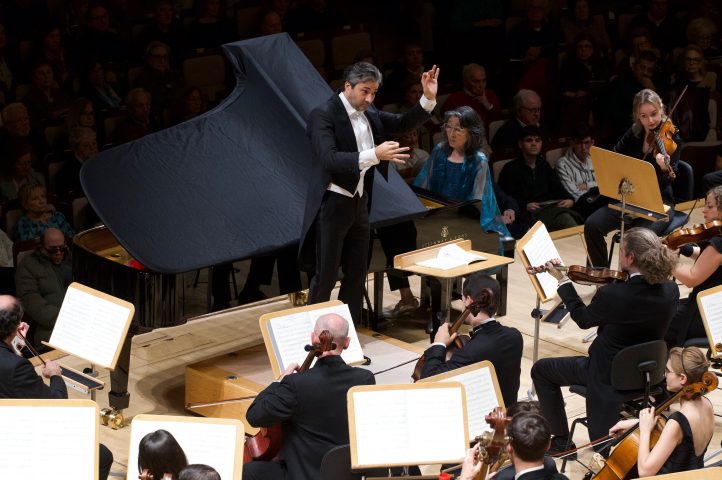 Afkham-Uchida-OCNE-c-Orquesta-y-Coro-Nacionales