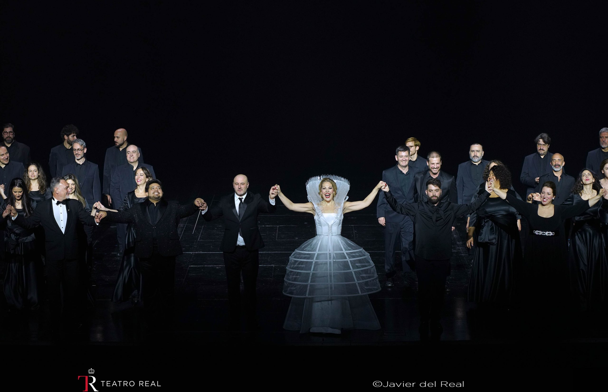 Tres-reinas-Radvanovsky-saludos-Real-2024