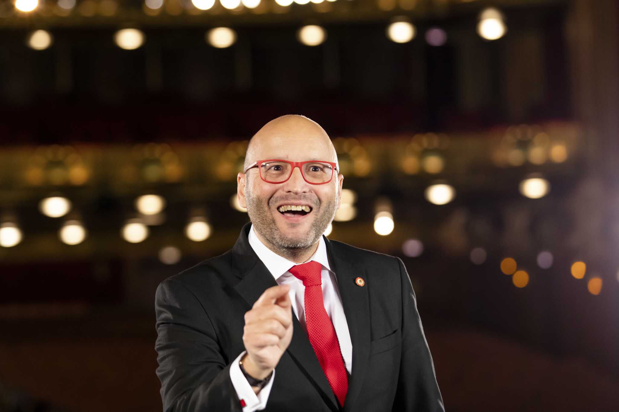 Enrique Mazzola extiende su contrato al frente de la Lyric Opera de Chicago hasta 2031