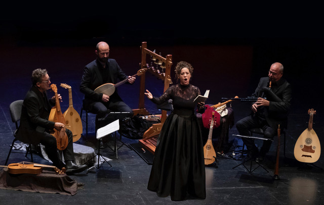 La formación valenciana Capella de Ministrers será la encargada de abrir y cerrar la 34ª edición del Festival Internacional en el Camino de Santiago (FICS), que se celebrará del 31 de julio al 24 de agosto en trece localidades del Alto Aragón. Bajo el lema La herencia interminable, el certamen rendirá homenaje a Johann Sebastian Bach en el 275 aniversario de su muerte, combinando música histórica, patrimonio y espiritualidad. El festival, organizado por la Diputación de Huesca, ofrecerá un total de 22 conciertos, además de actividades expositivas, cine, excursiones y teatro de calle.
