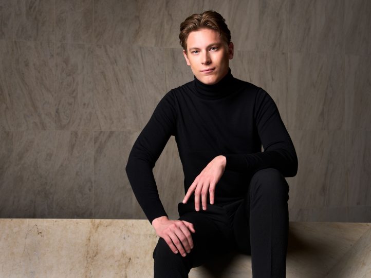 Mahler, Mäkelä y el ‘Ferrari’ Concertgebouw FESTIVAL DE SALZBURGO 2025. Schubert-Berio: Rendering. Mahler: Quinta sinfonía. Orquesta del Concertgebouw de Ámsterdam. Dirección musical: Klaus Mäkelä. Lugar: Salzburgo, Grosses Festspielhaus. Entrada: 2.179 espectadores (lleno). Fecha: 21 agosto 2025.