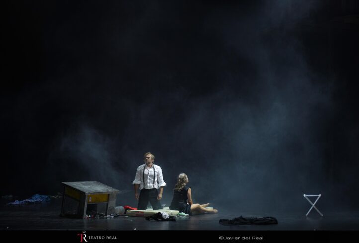 Érase una vez... El poeta de El mandarín maravilloso de Bartók que estos días se ofrece en el Teatro Real inicia el prólogo con las palabras “Erase una vez”.