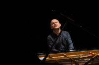 Nelson Goerner, el sabio virtuoso XXIII OROZCO PIANO FESTIVAL. Recital Nelson Goerner (piano). Obras de Bach (Tocata en do menor, BWV 911), Schumann (Fantasía en Do mayor), Chopin (Nocturno en do menor, opus 48, número 1. Fantasía en fa menor) y Liszt (Estudio de concierto La Leggierezza. Rapsodia húngara número 6). Lugar: Córdoba, Teatro Góngora. Fecha: 15 noviembre 2025.